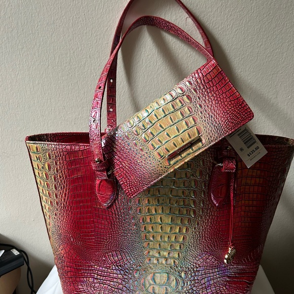 BRAHMIN ELLEN SND ADY WALLET DRAGONFRUIT MINI OMBRÉ MELBOURNE - Picture 7 of 10